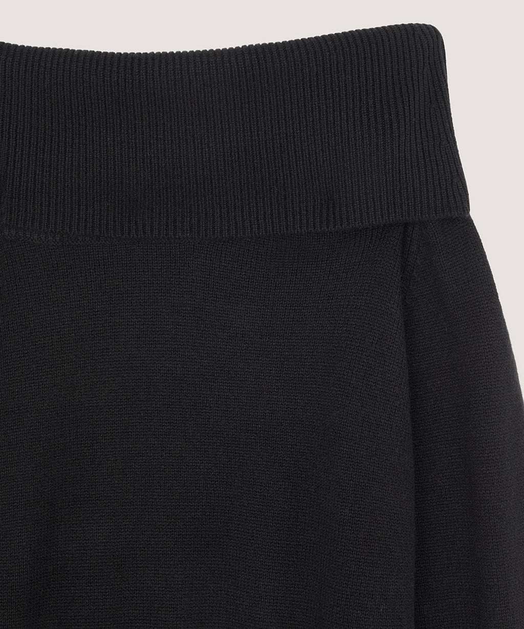 Tacia Off the Shoulder Sweater