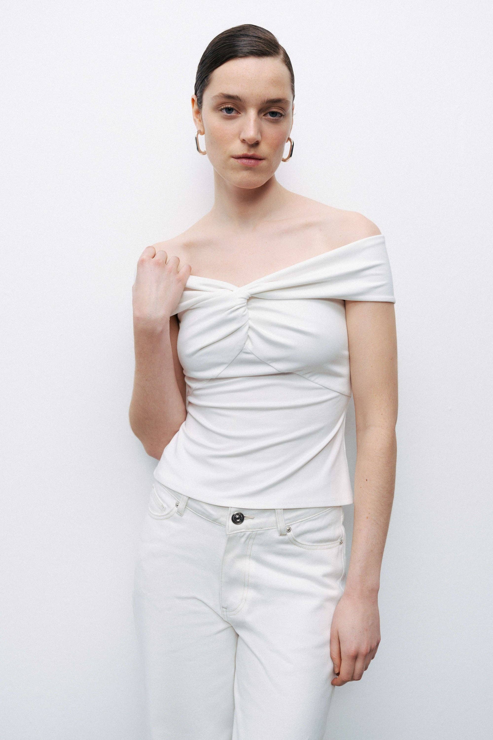 Linea Twist Blouse